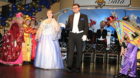 Vorstellung des Narrhalla Prinzenpaares 2018 (©Foto: Martin Schmitz)